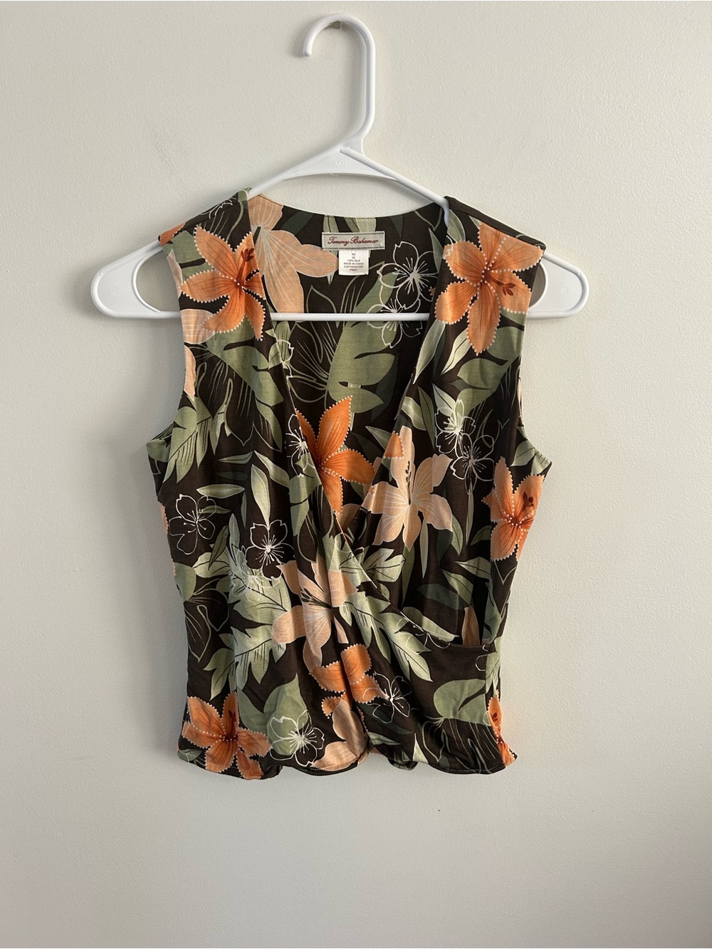 Tommy Bahama 100% Silk Shirt SZ XS 2 Sleeveless Floral Tropical Sustainable Wrap